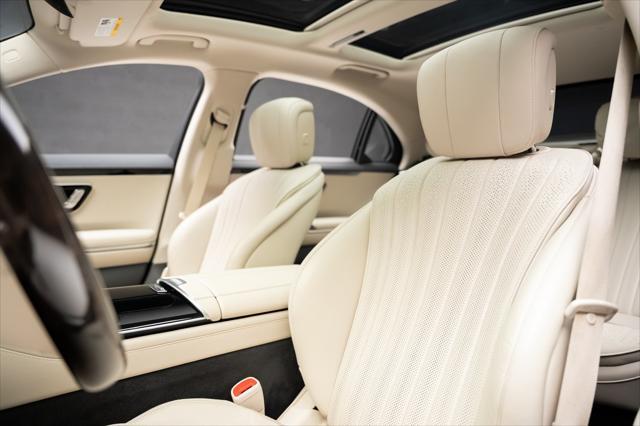 Photo of 2022 White Mercedes-Benz S-Class