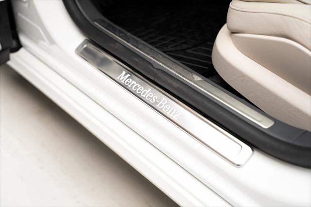 Photo of 2022 White Mercedes-Benz S-Class
