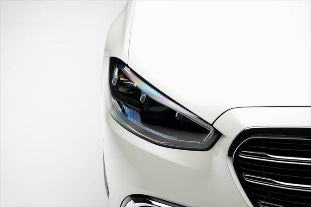 Photo of 2022 White Mercedes-Benz S-Class