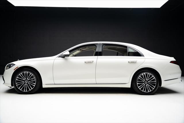Photo of 2022 White Mercedes-Benz S-Class