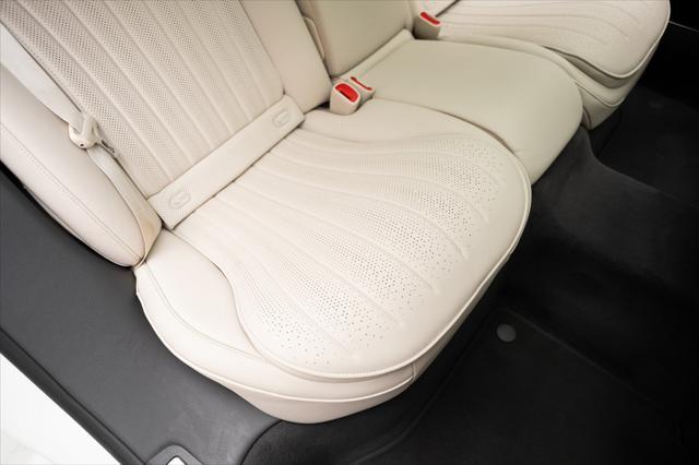 Photo of 2022 White Mercedes-Benz S-Class