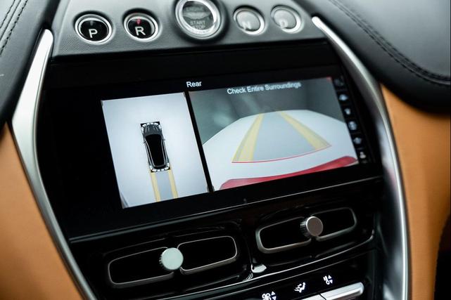 Photo of 2022 Red Aston Martin DBX