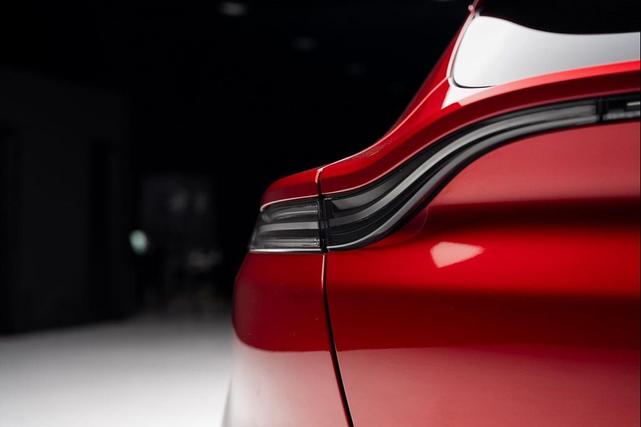 Photo of 2022 Red Aston Martin DBX