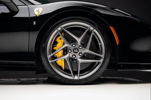 Photo of 2021 Nero Ferrari F8 Spider