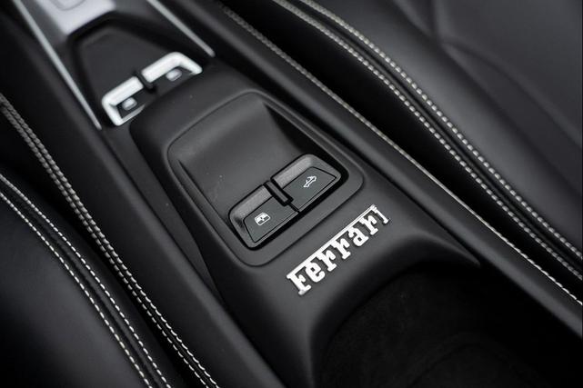 Photo of 2021 Nero Ferrari F8 Spider