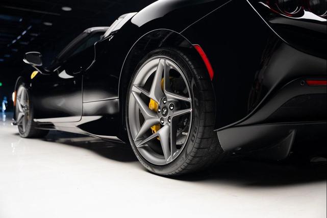 Photo of 2021 Nero Ferrari F8 Spider