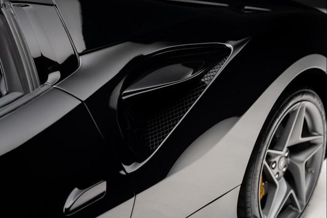 Photo of 2021 Nero Ferrari F8 Spider