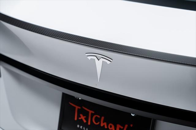 Photo of 2022 Pearl White Multi-Coat Tesla Model S