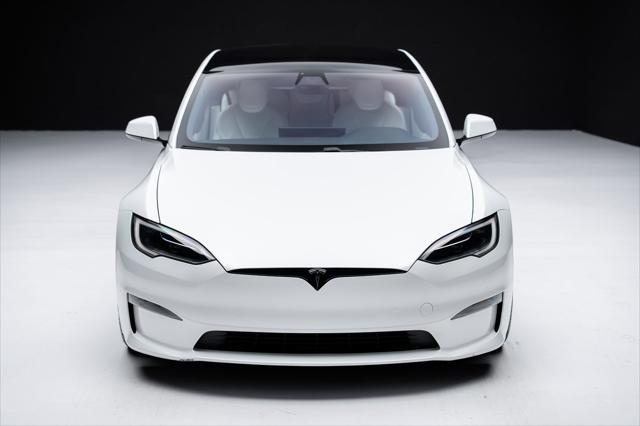 Photo of 2022 Pearl White Multi-Coat Tesla Model S