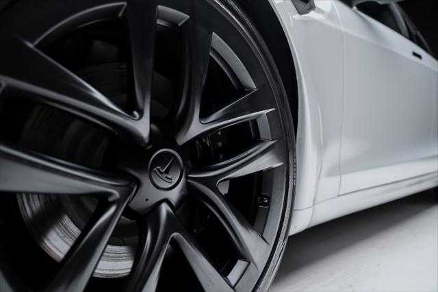 Photo of 2022 Pearl White Multi-Coat Tesla Model S