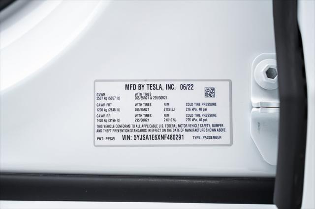 Photo of 2022 Pearl White Multi-Coat Tesla Model S