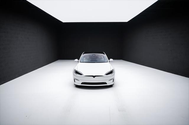 Photo of 2022 Pearl White Multi-Coat Tesla Model S