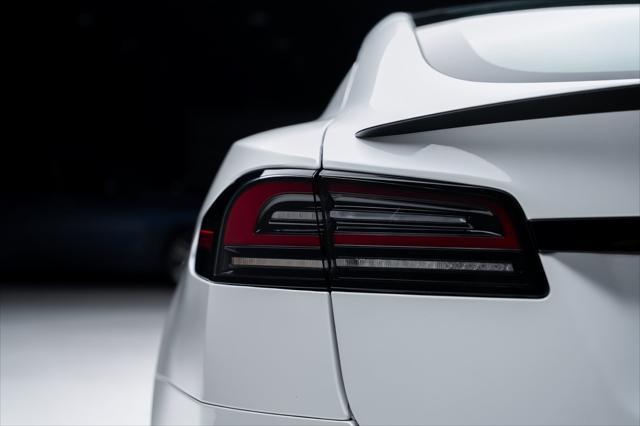 Photo of 2022 Pearl White Multi-Coat Tesla Model S