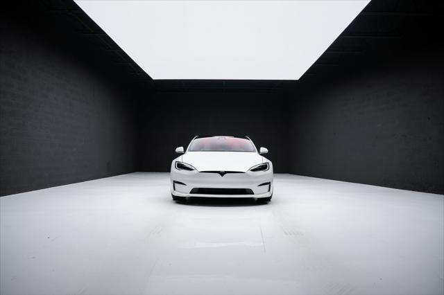 Photo of 2022 Pearl White Multi-Coat Tesla Model S