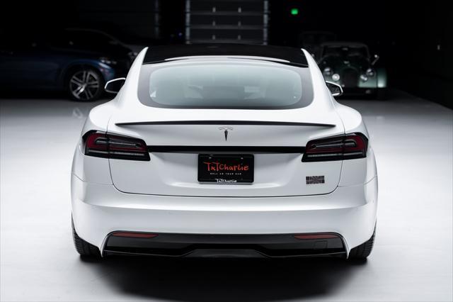 Photo of 2022 Pearl White Multi-Coat Tesla Model S