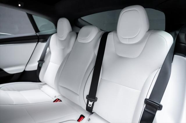 Photo of 2022 Pearl White Multi-Coat Tesla Model S