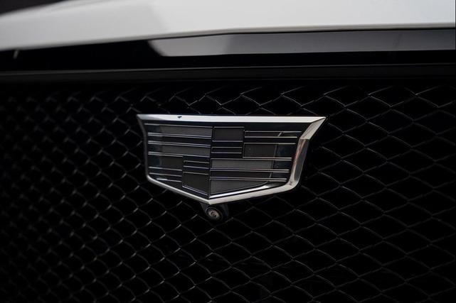 Photo of 2024 Crystal White Tricoat Cadillac Escalade ESV