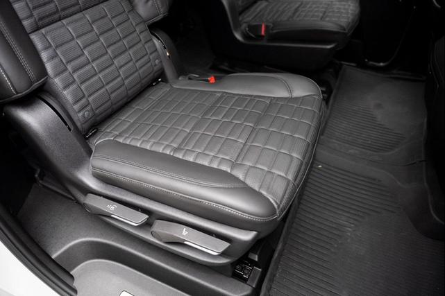 Photo of 2024 Crystal White Tricoat Cadillac Escalade ESV