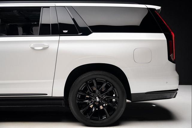 Photo of 2024 Crystal White Tricoat Cadillac Escalade ESV