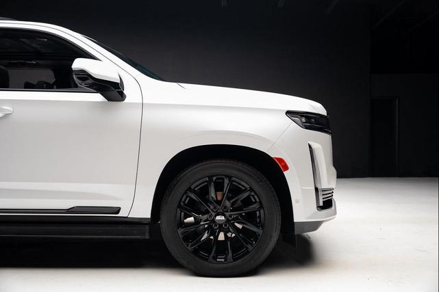 Photo of 2024 Crystal White Tricoat Cadillac Escalade ESV