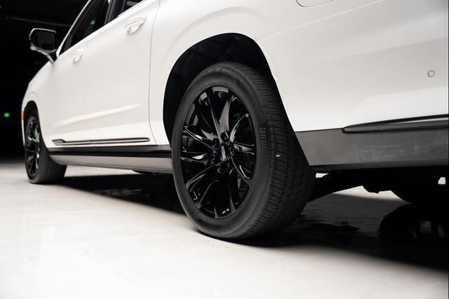 Photo of 2024 Crystal White Tricoat Cadillac Escalade ESV