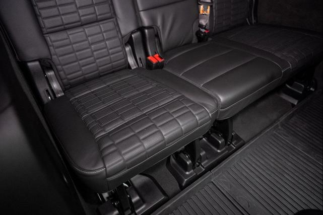 Photo of 2024 Crystal White Tricoat Cadillac Escalade ESV