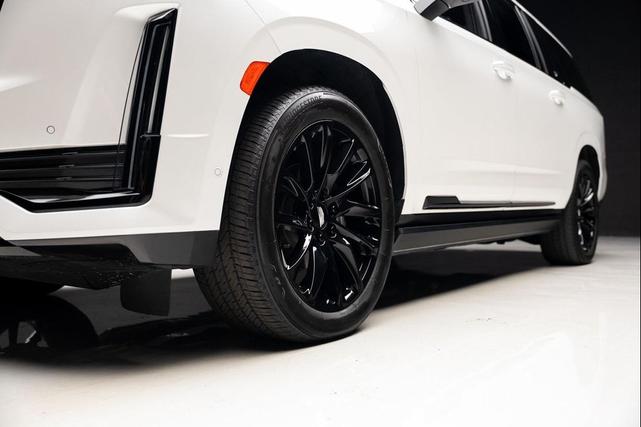 Photo of 2024 Crystal White Tricoat Cadillac Escalade ESV