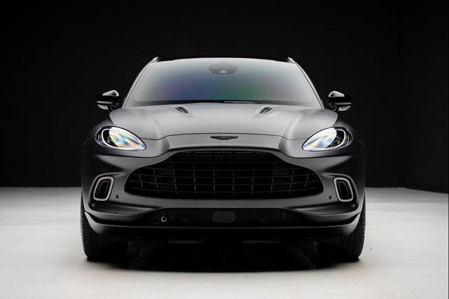 Photo of 2021 Gray Aston Martin DBX