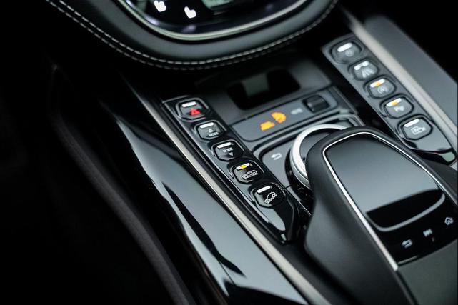 Photo of 2021 Gray Aston Martin DBX