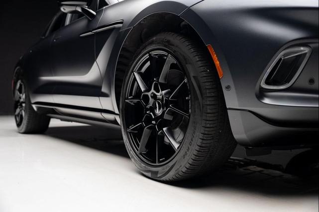 Photo of 2021 Gray Aston Martin DBX