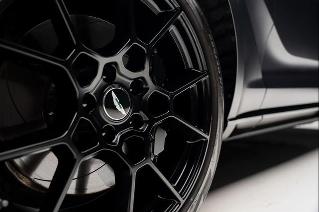 Photo of 2021 Gray Aston Martin DBX