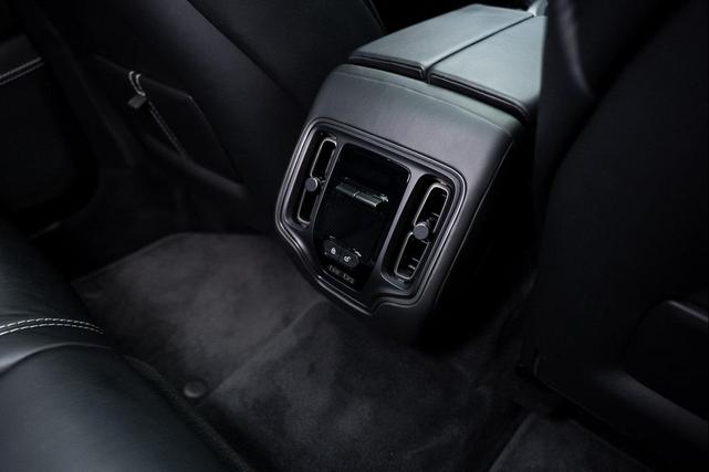 Photo of 2021 Gray Aston Martin DBX