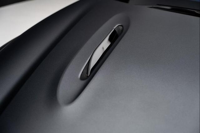 Photo of 2021 Gray Aston Martin DBX