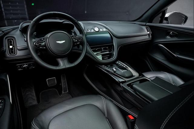 Photo of 2021 Gray Aston Martin DBX