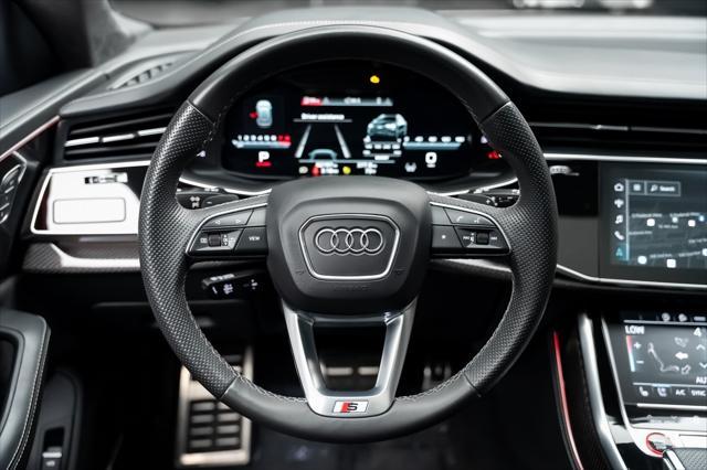 Photo of 2021 Glacier White Audi SQ8