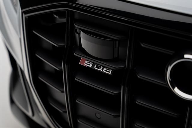 Photo of 2021 Glacier White Audi SQ8