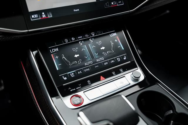 Photo of 2021 Glacier White Audi SQ8