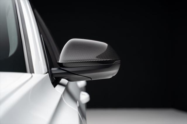 Photo of 2021 Glacier White Audi SQ8