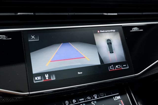 Photo of 2021 Glacier White Audi SQ8