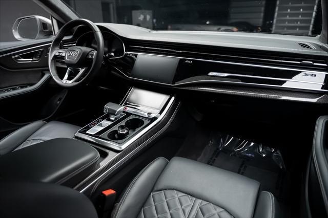 Photo of 2021 Glacier White Audi SQ8