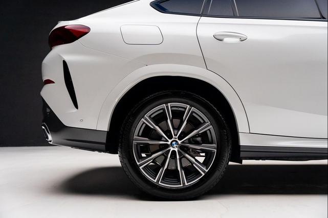 Photo of 2025 White BMW X6