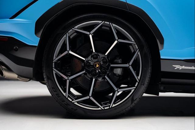 Photo of 2023 Blu Cepheus Metallic Lamborghini Urus