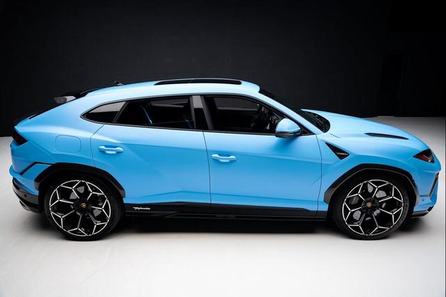 Photo of 2023 Blu Cepheus Metallic Lamborghini Urus