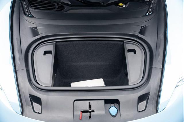 Photo of 2024 Blue Porsche Taycan