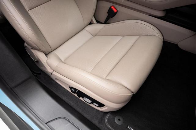 Photo of 2024 Blue Porsche Taycan