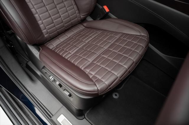 Photo of 2022 Dark Moon Blue Metallic Cadillac Escalade