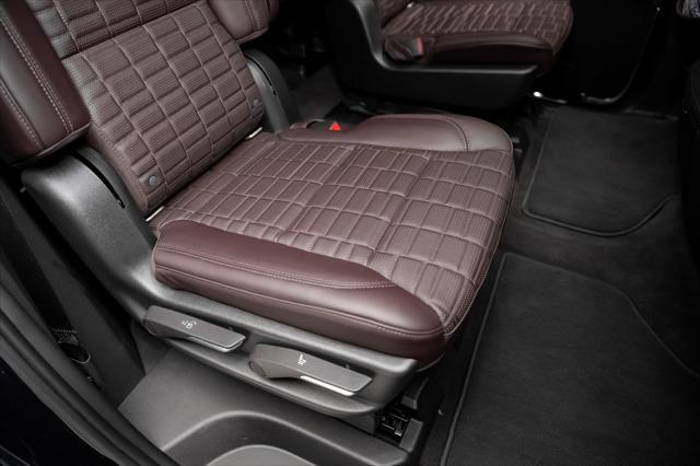 Photo of 2022 Dark Moon Blue Metallic Cadillac Escalade