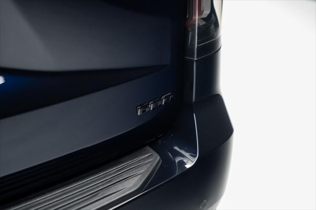Photo of 2022 Dark Moon Blue Metallic Cadillac Escalade