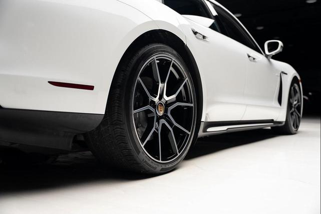 Photo of 2024 Carrara White Metallic Porsche Taycan