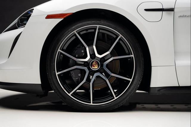 Photo of 2024 Carrara White Metallic Porsche Taycan